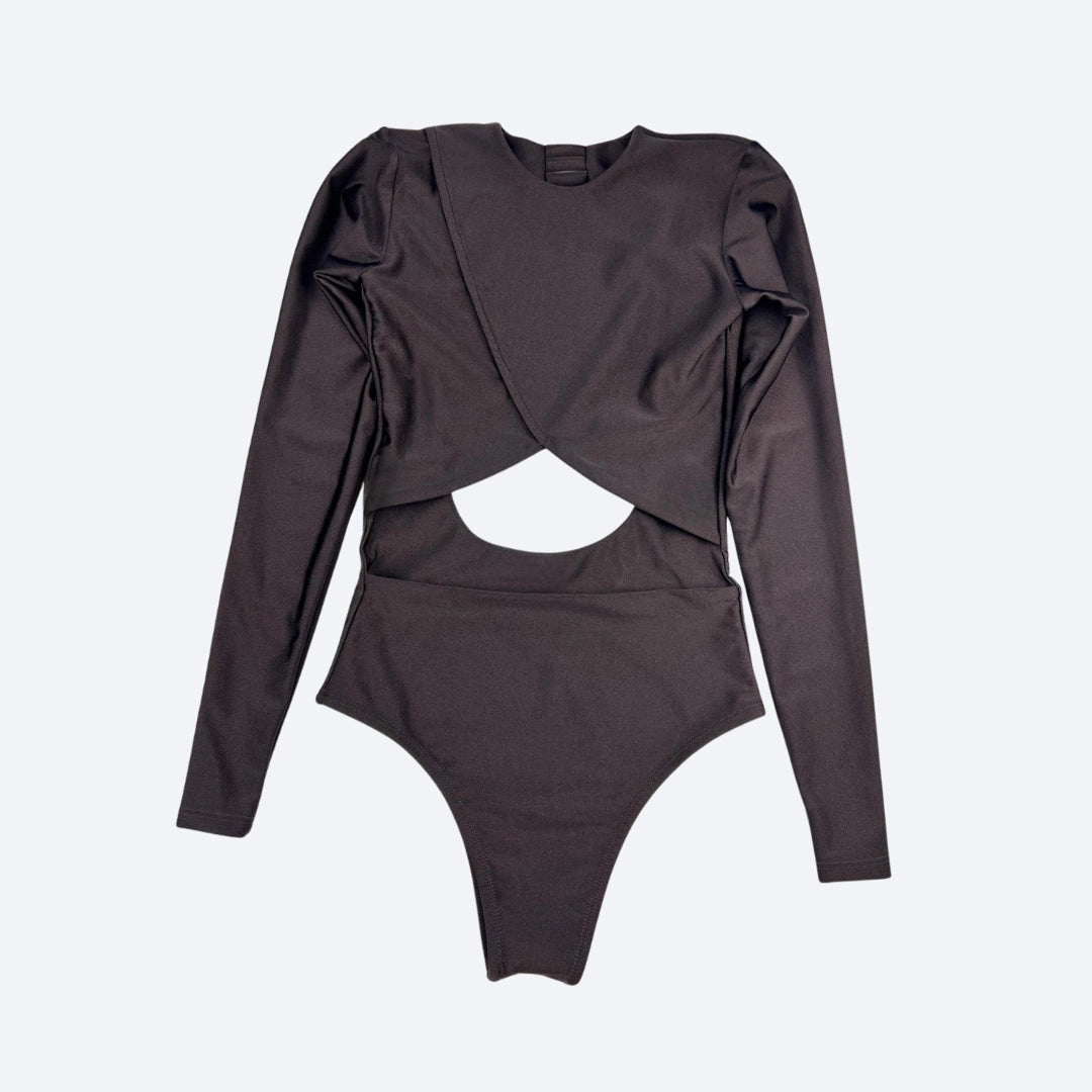 Essenza Asymmetric Long-Sleeve Bodysuit – Sculpting Brazilian Athleisure with UV Protection