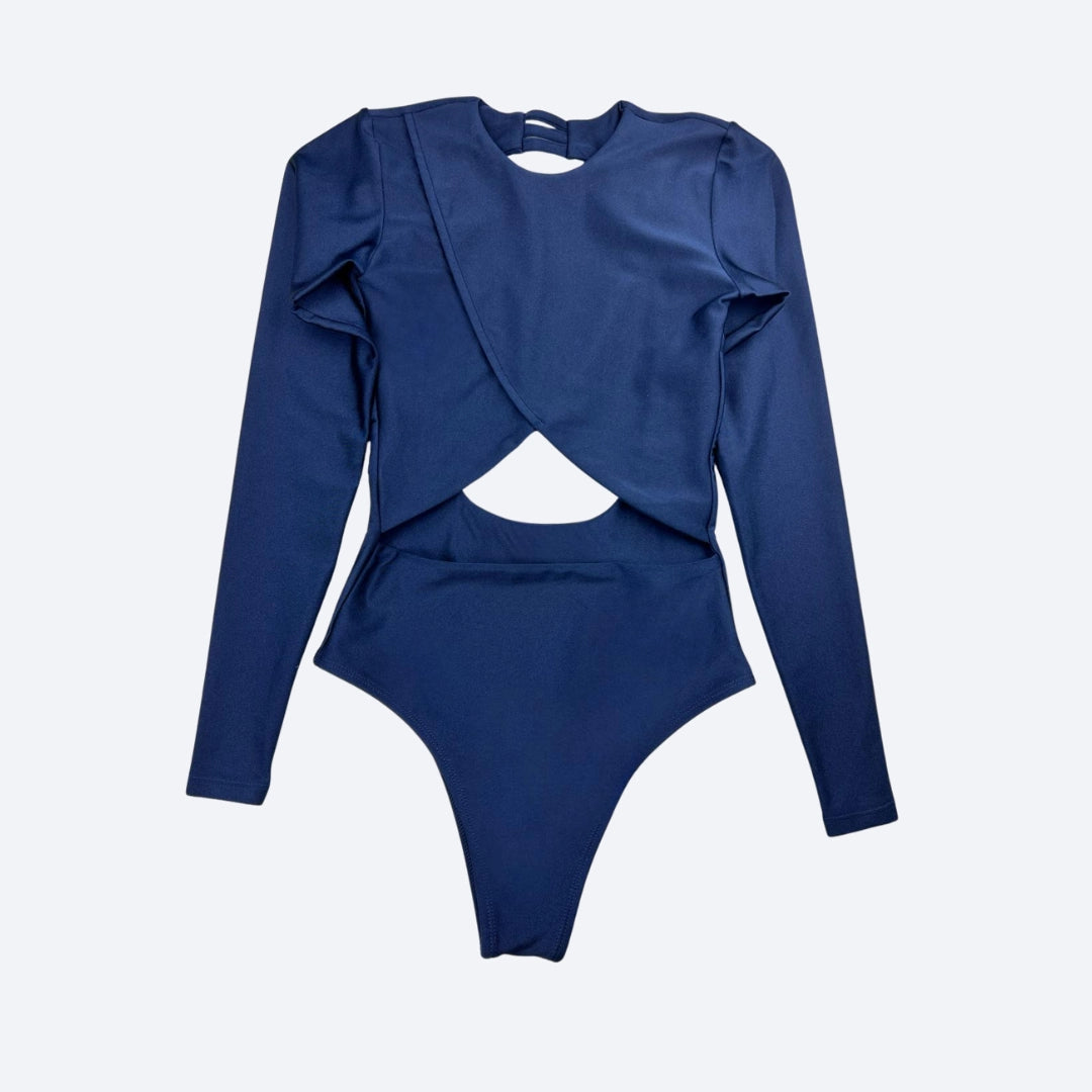 Essenza Asymmetric Long-Sleeve Bodysuit – Sculpting Brazilian Athleisure with UV Protection