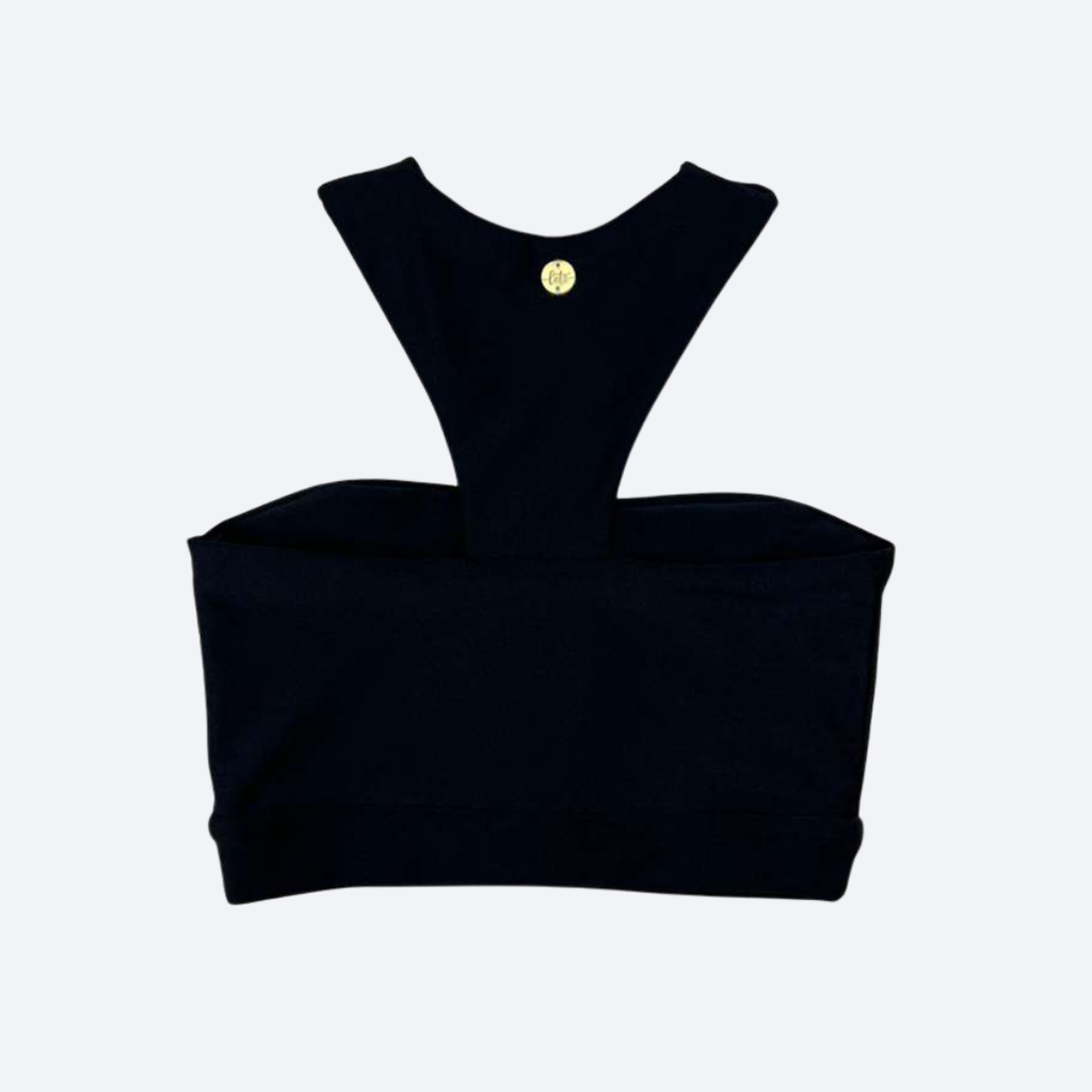 Fitted black seamless fitness top with breathable fabric, ideal for high-intensity training