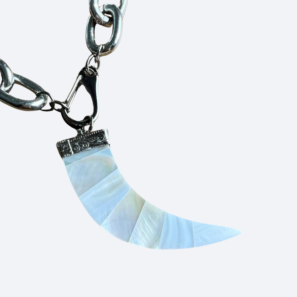 Layered Silver Necklace Set for Women – Handcrafted Jewelry with Mother-of-Pearl Horn Pendants for Chic Casual, Resort, and Winter Style