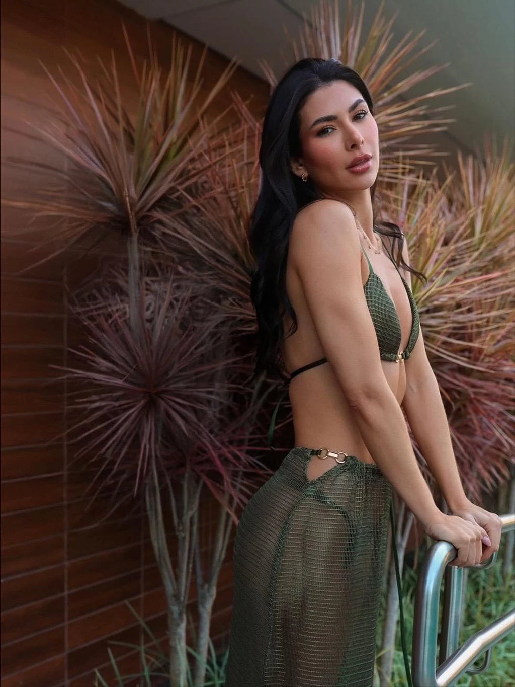 Elegant Dark Green Bikini with Gold Accents – Modern Beach & Resort Swimwear Inspiration